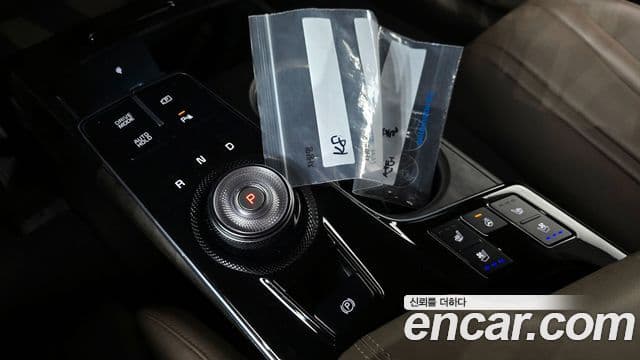 Kia K8 2021 — Şəkil 9/20