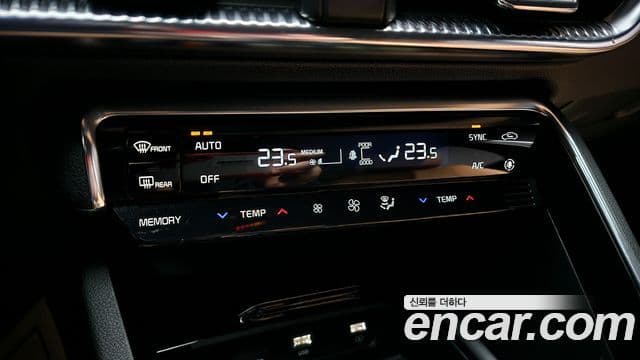 Kia K5 2020 — Şəkil 18/20