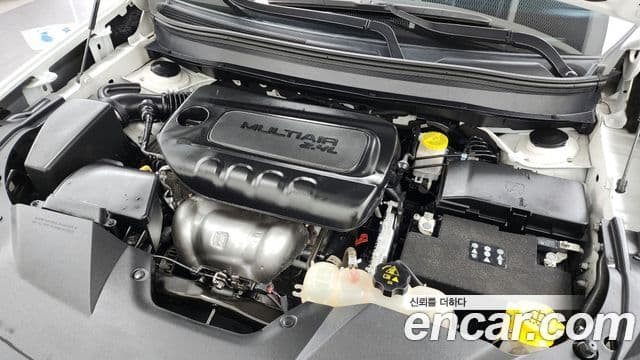 Jeep Cherokee 2022 — ფოტო 6/20