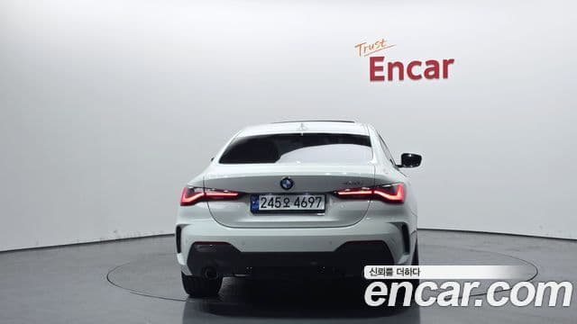BMW 4 Series 2023 — ფოტო 4/20