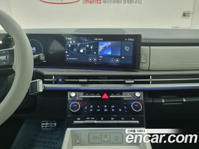 Hyundai Santa Fe 2024 — Photo 8/20