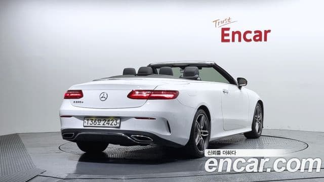 Mercedes-Benz E-Class 2018 — ფოტო 5/20