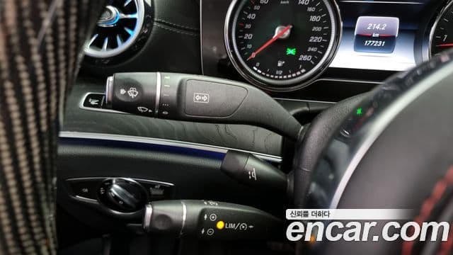 Mercedes-Benz E-Class 2018 — ფოტო 8/20