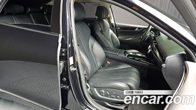 Genesis G80 2022 — Photo 16/20