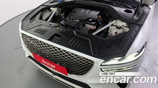 Genesis GV70 2021 — ფოტო 6/20
