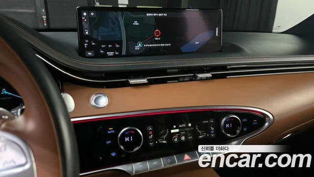 Genesis GV70 2021 — ფოტო 12/20