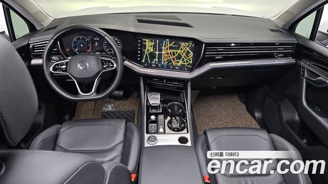 Volkswagen Touareg 2023 — Şəkil 7/20