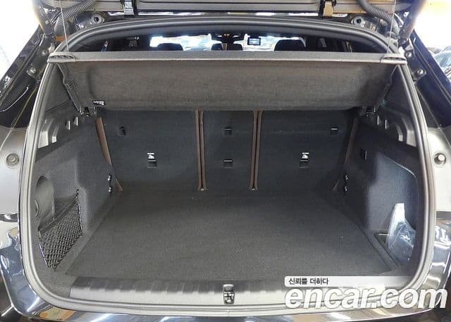 BMW iX1 2025 — Photo 17/20