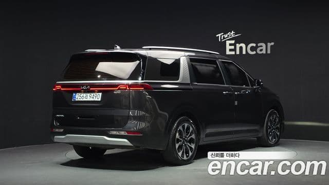 Kia Carnival 2022 — Фото 2/20