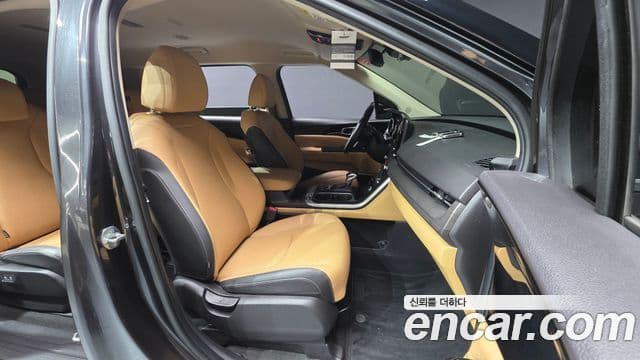 Kia Carnival 2022 — Фото 10/20