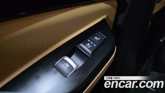 Kia Carnival 2022 — Фото 18/20