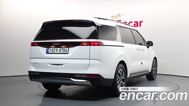 Kia Carnival 2022 — Şəkil 2/20