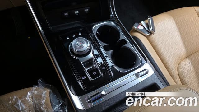 Kia Carnival 2022 — Şəkil 9/20