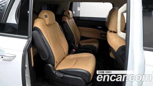 Kia Carnival 2022 — Şəkil 12/20