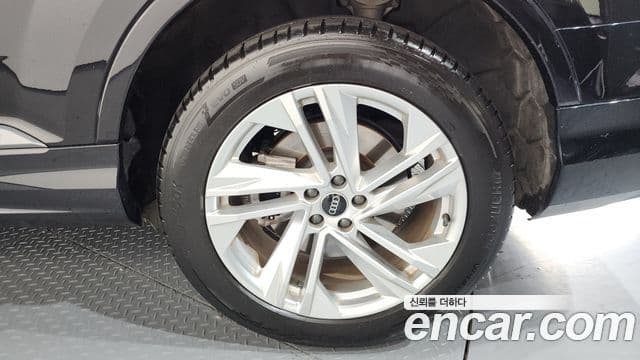 Audi Q7 2021 — Şəkil 4/20
