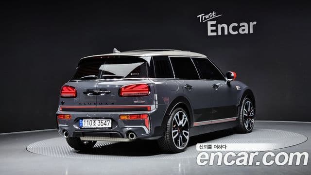 Mini Cooper S Clubman 2020 — Фото 1/20