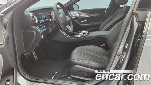 Mercedes-Benz CLS-Class 2020 — Photo 17/18