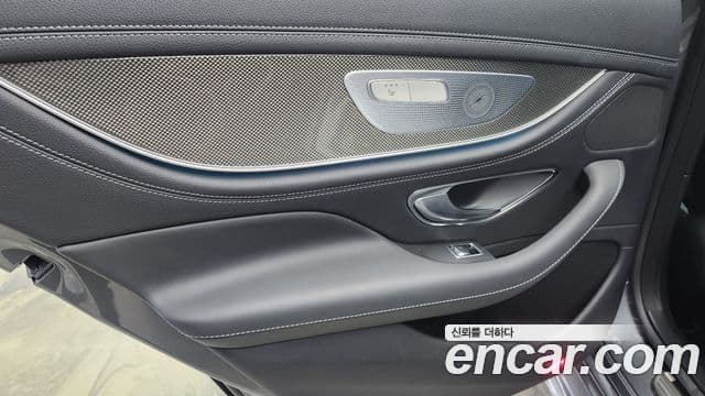 Mercedes-Benz CLS-Class 2020 — Photo 9/18