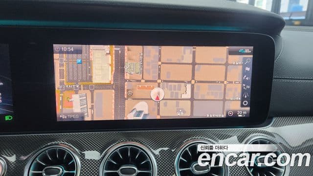 Mercedes-Benz CLS-Class 2020 — Photo 12/18