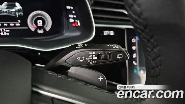 Audi Q7 2022 — Фото 14/20
