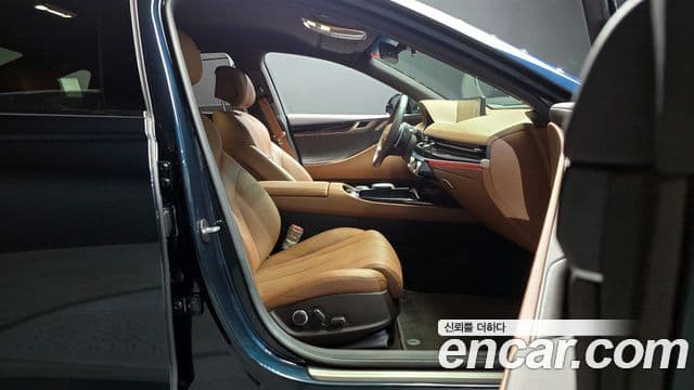 Genesis G80 2023 — ფოტო 16/20