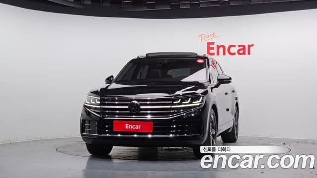Volkswagen Touareg 2024 — ფოტო 2/20