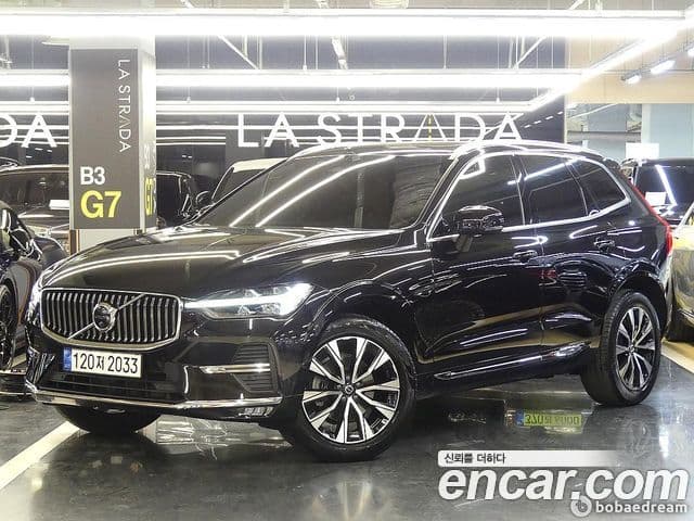 Volvo XC60 2022 — ფოტო 3/20