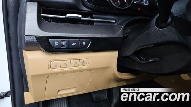 Kia Carnival 2023 — Фото 14/20