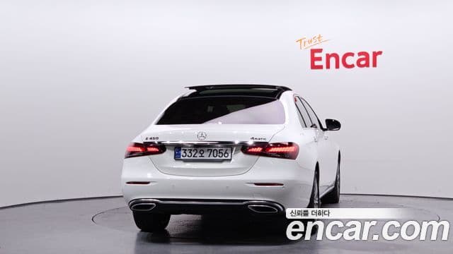Mercedes-Benz E-Class 2021 — Şəkil 11/20