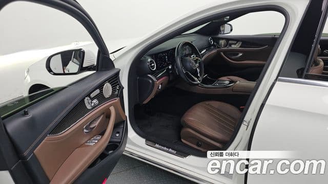 Mercedes-Benz E-Class 2021 — Şəkil 8/20