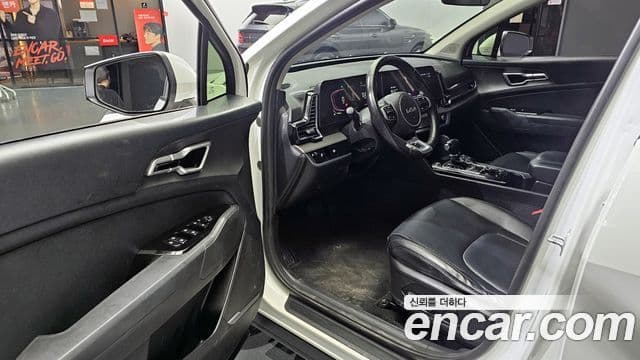 Kia Sportage 2022 — ფოტო 14/20