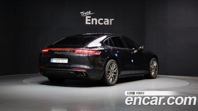 Porsche Panamera 2018 — Şəkil 2/20