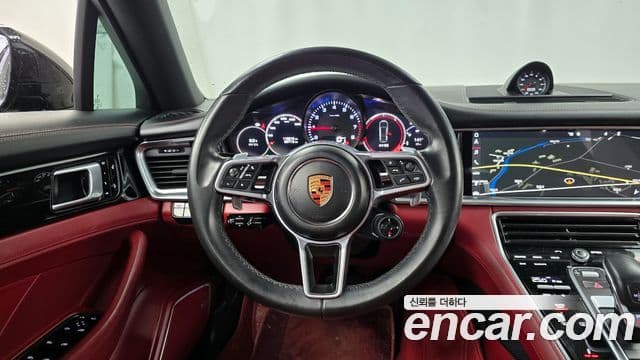 Porsche Panamera 2018 — Şəkil 13/20
