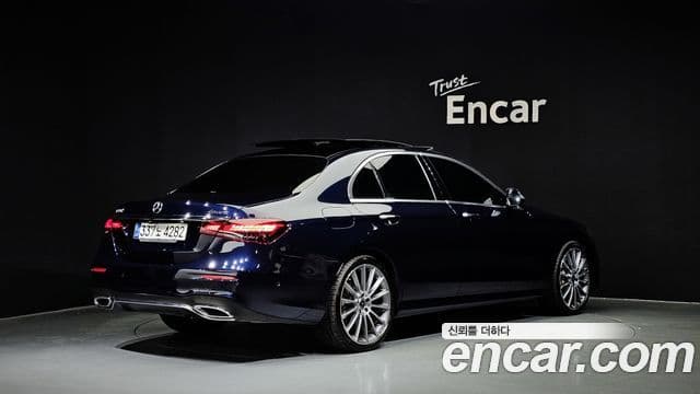 Mercedes-Benz E-Class 2020 — Şəkil 2/20