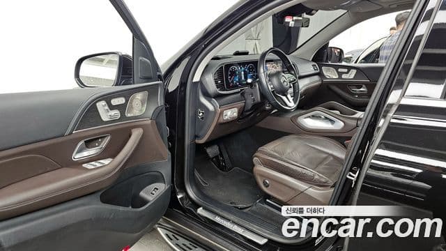 Mercedes-Benz GLE-Class 2023 — Şəkil 10/20