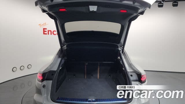 Porsche Cayenne 2022 — Photo 11/20