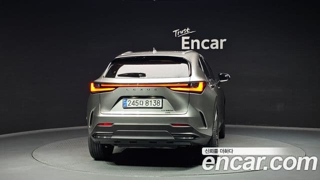 Lexus NX350h 2024 — ფოტო 4/20
