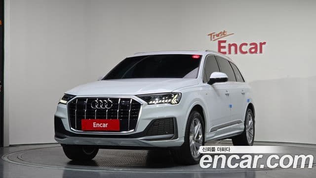 Audi Q7 2022 — Şəkil 1/20