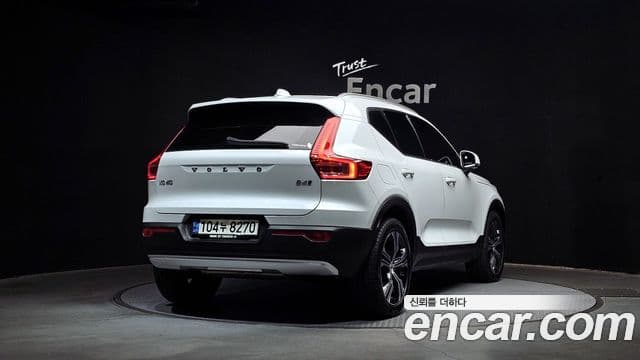 Volvo XC40 2020 — Şəkil 2/20
