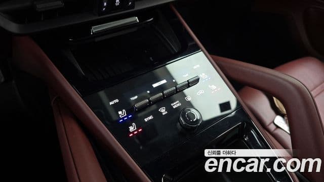 Porsche Cayenne 2023 — ფოტო 16/20