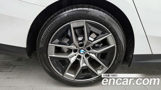 BMW 5 Series 2025 — ფოტო 5/20