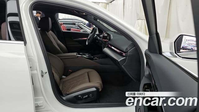 BMW 5 Series 2025 — ფოტო 11/20