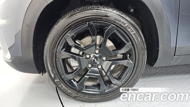 Kia Seltos 2023 — ფოტო 5/20