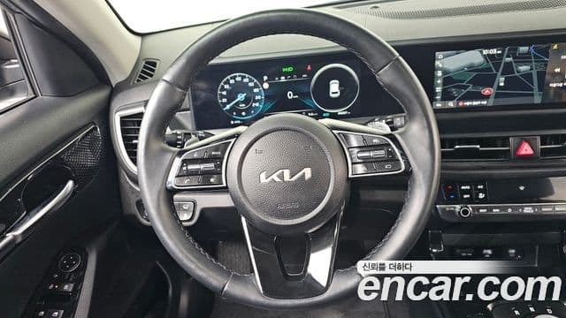 Kia Seltos 2023 — ფოტო 12/20