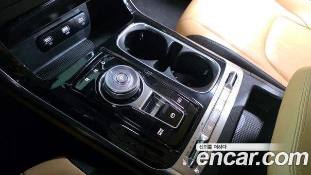 Kia Carnival 2022 — Şəkil 9/20