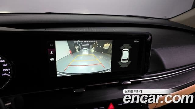 Kia Carnival 2022 — Şəkil 15/20
