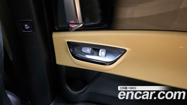 Kia Carnival 2022 — Şəkil 19/20
