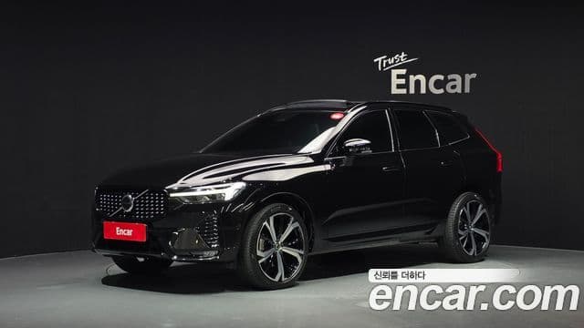 Volvo XC60 2021 — ფოტო 20/20