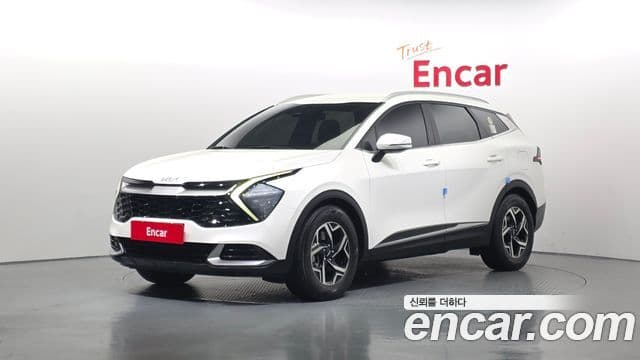 Kia Sportage 2022 — Фото 1/20