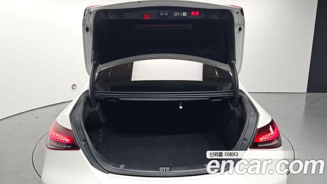 Mercedes-Benz E-Class 2023 — Фото 20/20
